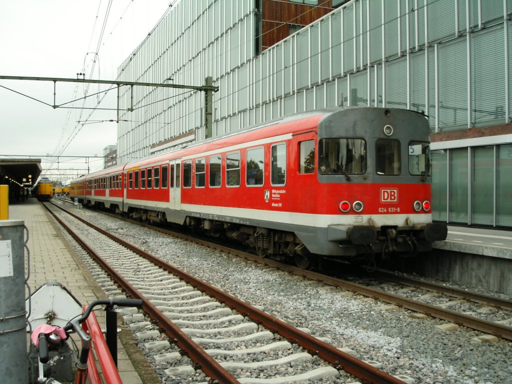 Ein DB 624 steht am 23.10.2004 in Enschede.