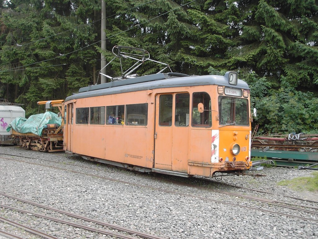 Ein zum Arbeitswagen umgebauter Verbandstriebwagen der BOGESTRA steht am 28.06.2003 im Straenbahnmuseum bei Solingen-Kohlfurt.
