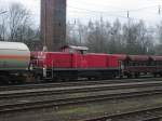 Eine DB 294 rangiert am 11.02.2004 im Bahnhof Gladbeck-West.(Kommentar: Altes Foto!!!) 